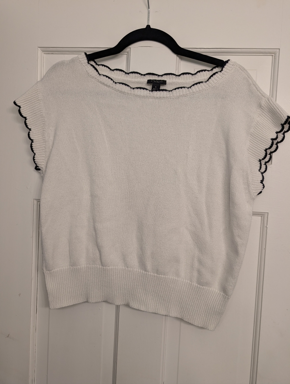 Ann Taylor Factory White Knit Sweater Top with Black Scalloped Accent Sleeves